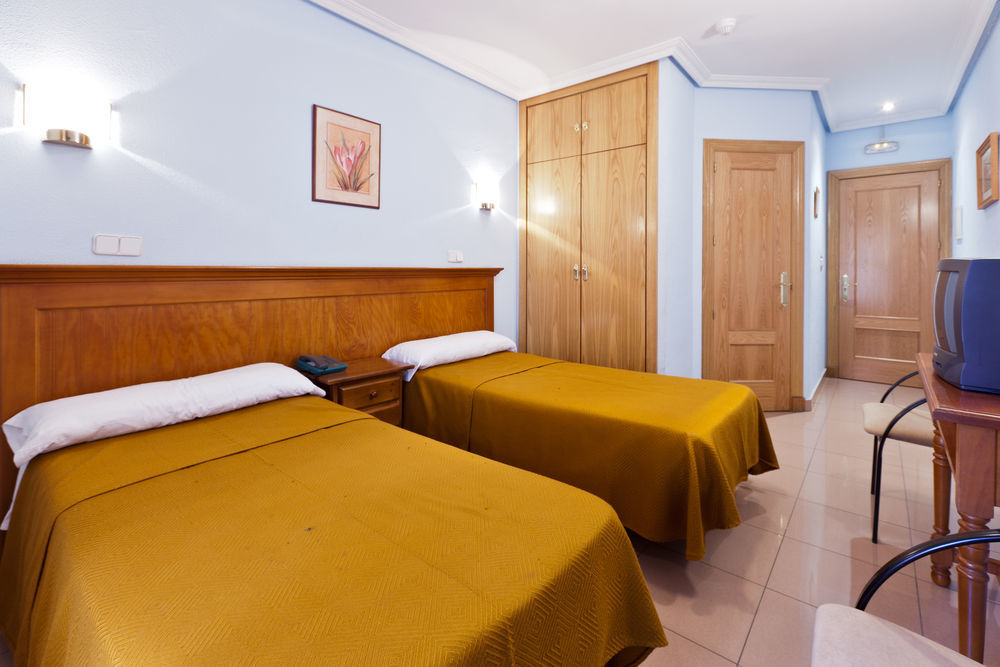 Hotel Victoria Valdemoro Εξωτερικό φωτογραφία
